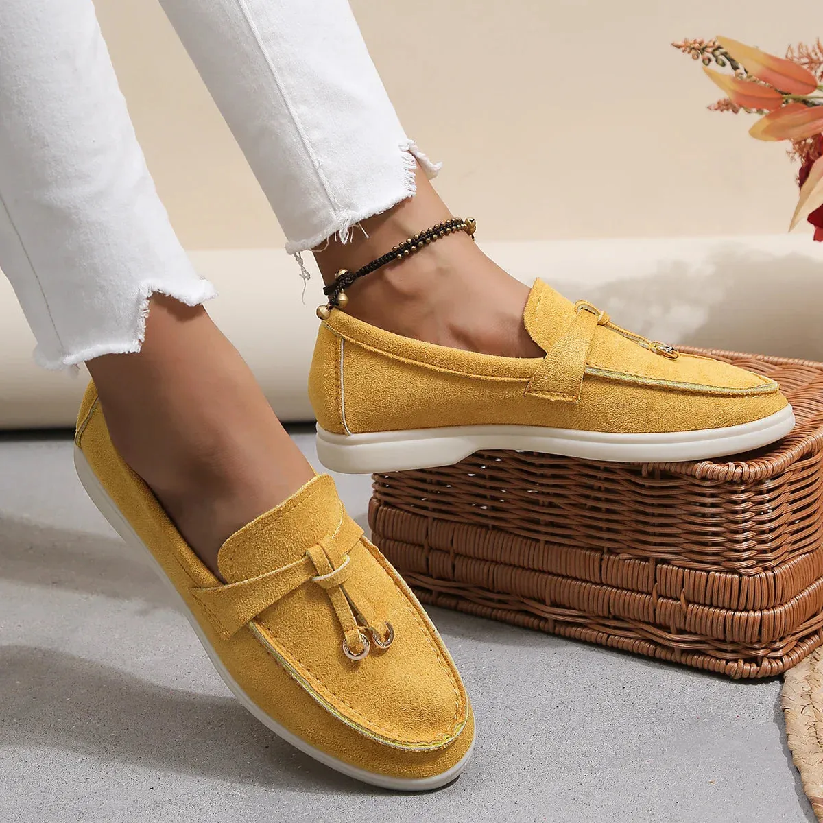 Auriane - Stylish Slip-On Moccasins with Pom Pom