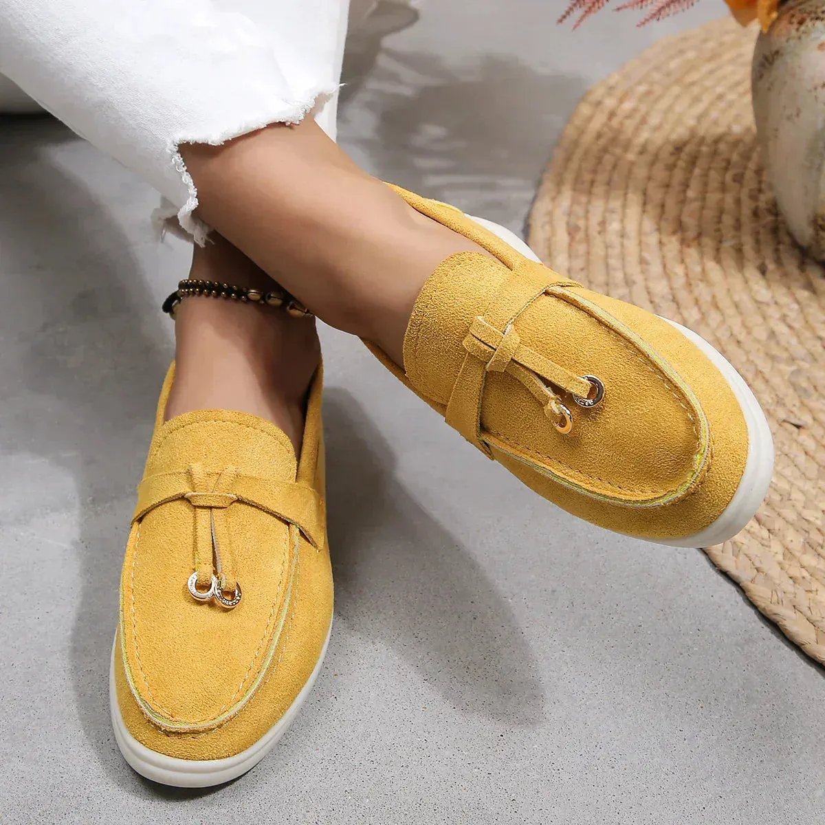 Auriane - Stylish Slip-On Moccasins with Pom Pom