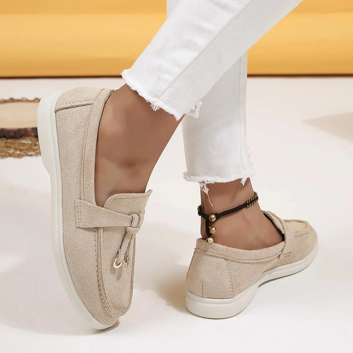 Auriane - Stylish Slip-On Moccasins with Pom Pom