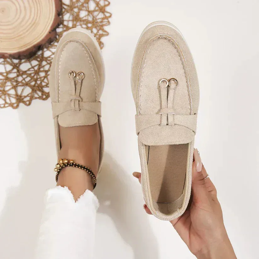 Auriane - Stylish Slip-On Moccasins with Pom Pom