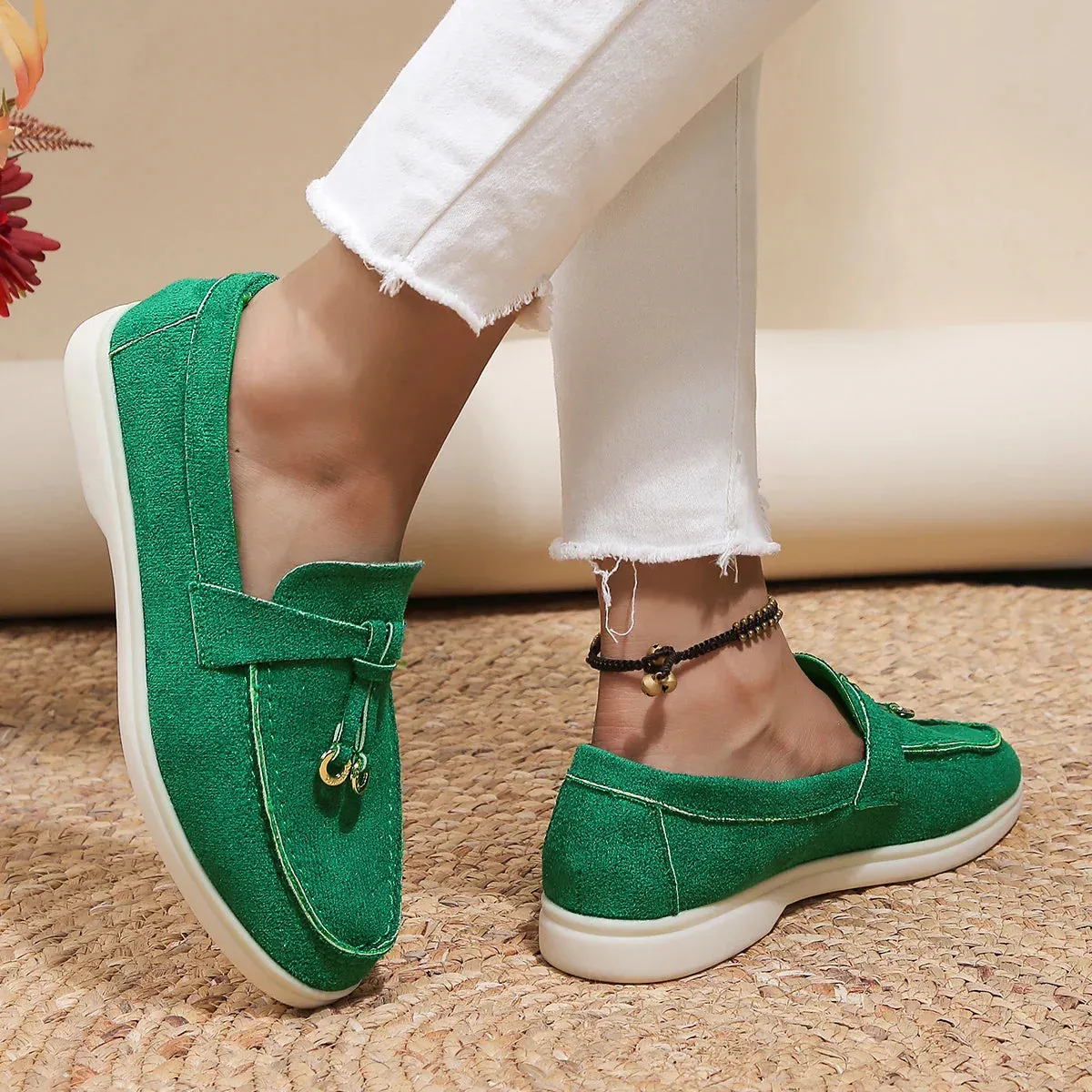 Auriane - Stylish Slip-On Moccasins with Pom Pom