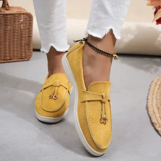 Auriane - Stylish Slip-On Moccasins with Pom Pom