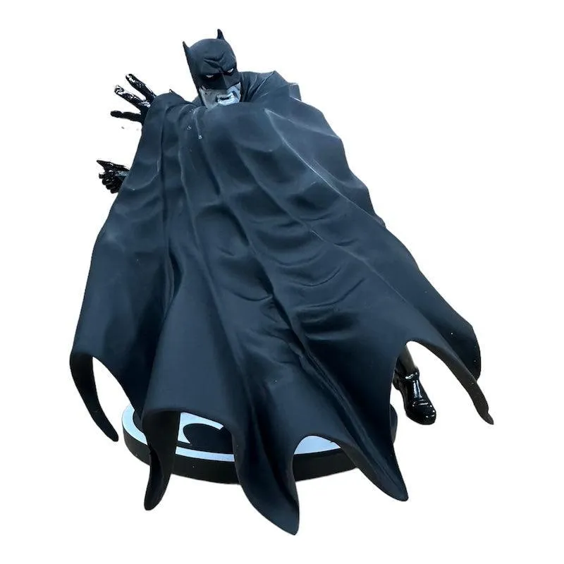 (DAMAGED) BATMAN BLACK & WHITE STATUE BY DAVE JOHNSON