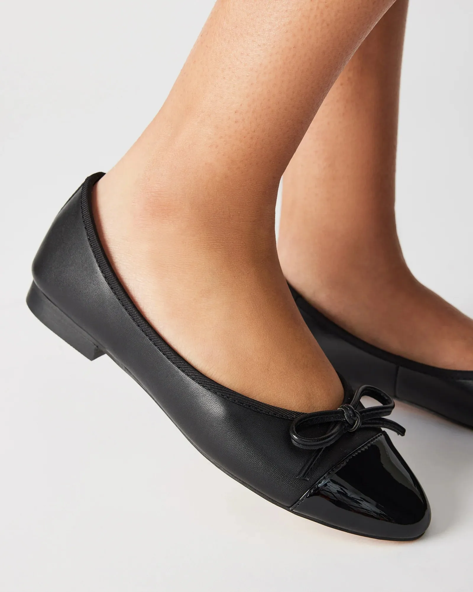 Ellison Ballet Flat - Black Leather