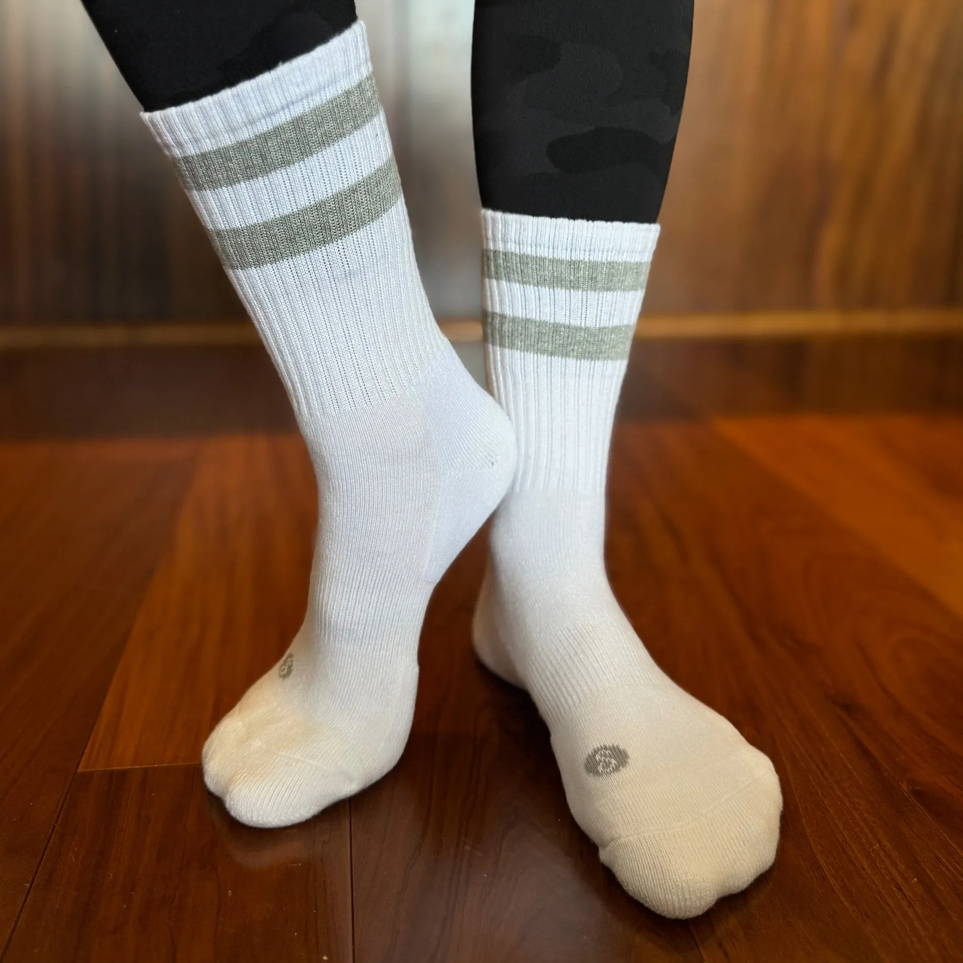 Skinnys Tubes || Mega-Thick Crew Socks || Daily pack